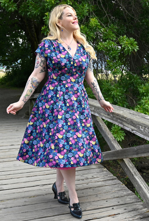 Faye - Psychedelic Fleurs - 70's Floral Dress